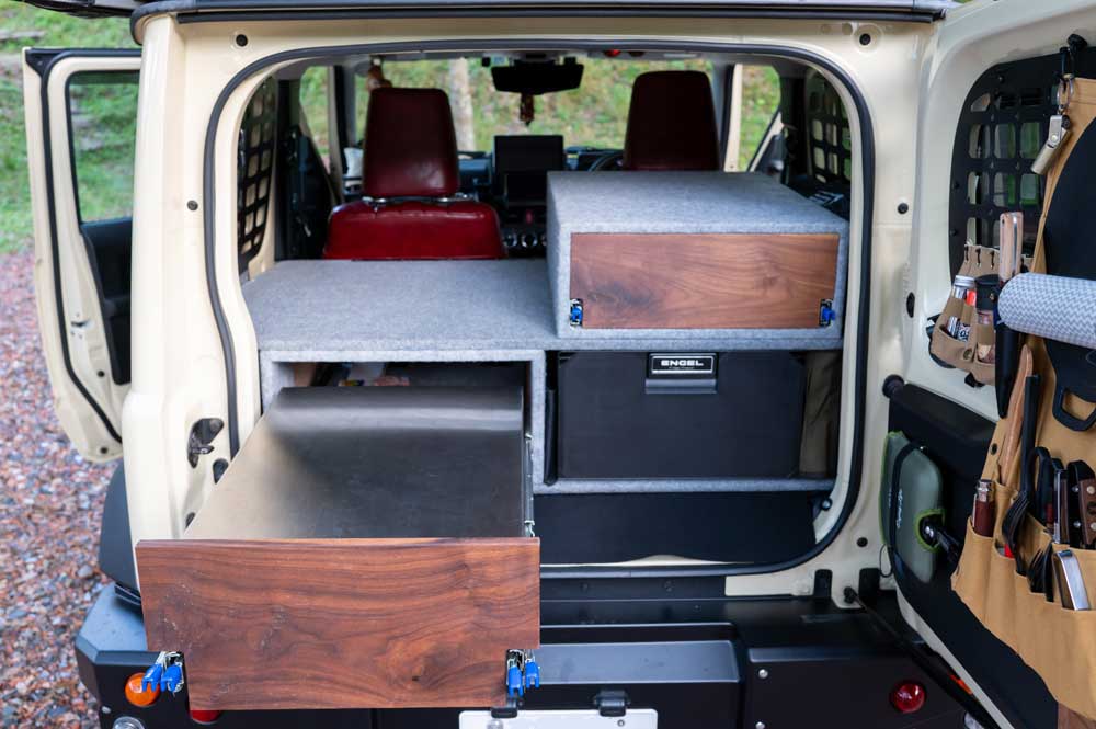 ドロワーキッチン
				オーバーランドキッチン
				オーバーランディングキッチン
				Overland Kitchen